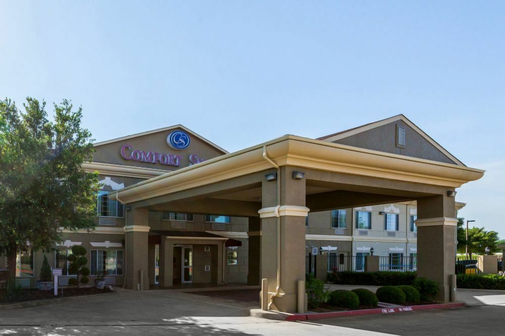 ชัวร์ สเตย์ พลัส โฮเต็ล บาย เบสต์เวสเทิร์น เมสกีต Hotel เมสกีท ภายนอก รูปภาพ