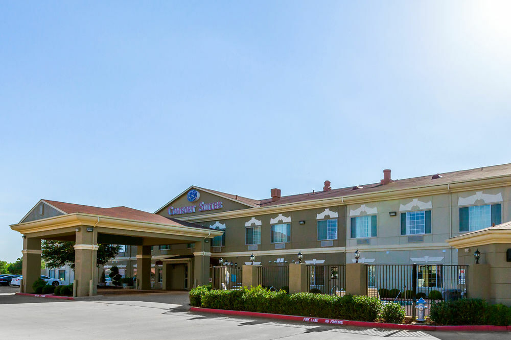 ชัวร์ สเตย์ พลัส โฮเต็ล บาย เบสต์เวสเทิร์น เมสกีต Hotel เมสกีท ภายนอก รูปภาพ